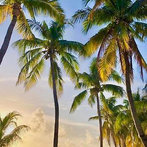 Vc Beach Suites